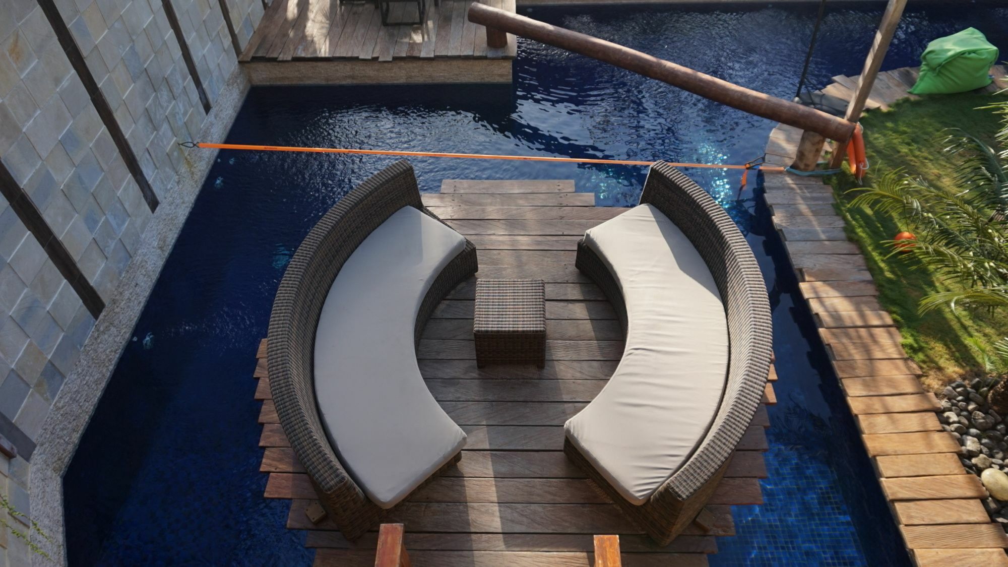 Pipe Dream Villas Resort Kuta  Екстериор снимка