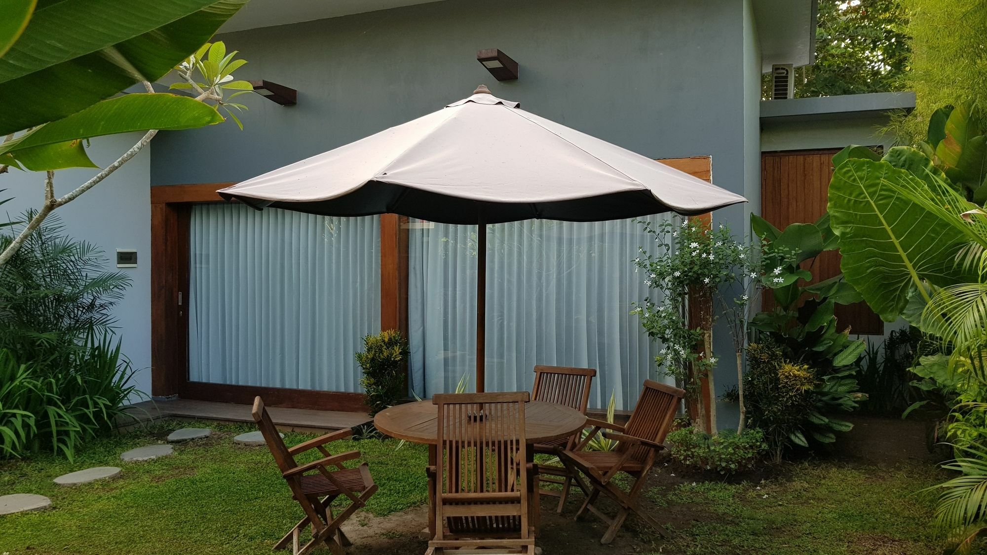 Pipe Dream Villas Resort Kuta  Екстериор снимка